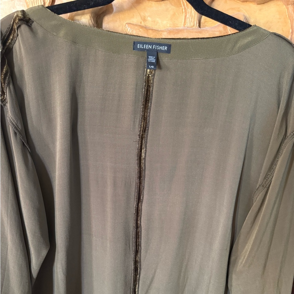 Eileen Fisher green/gold velvet Boxy Short Sleeve T-Shirt - Picture 6 of 7